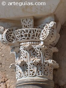 11.ejemplo de capitel a trepano del palacio de Medina Azahara.jpg